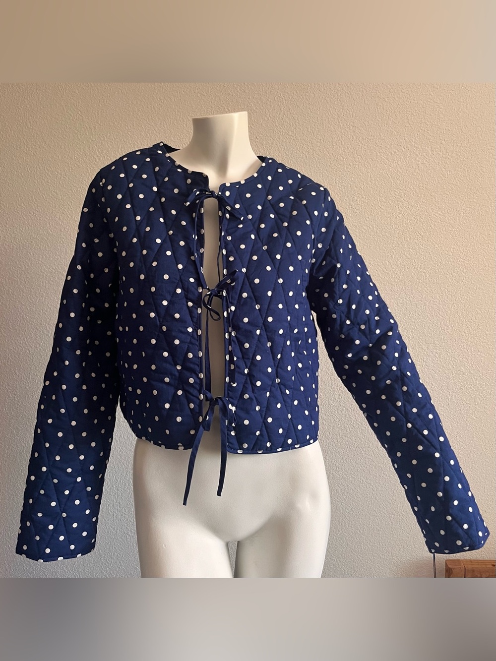 Avec Les Filles Quilted Tie Front Jacket women’s M Navy Polka Dot Cotton NWT